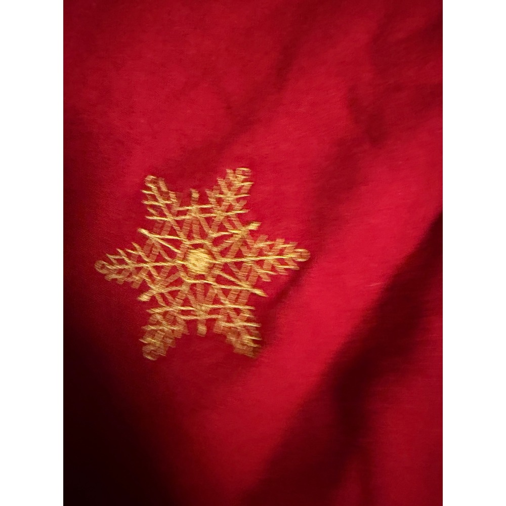Granny Core Red Snowflake Embroidered Sweatshirt Crewneck Medium Holiday - Picture 3 of 5